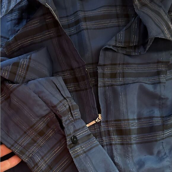 Coldwater Creek Blue Silk Blend Zipper Top Size Medium - Picture 4 of 6